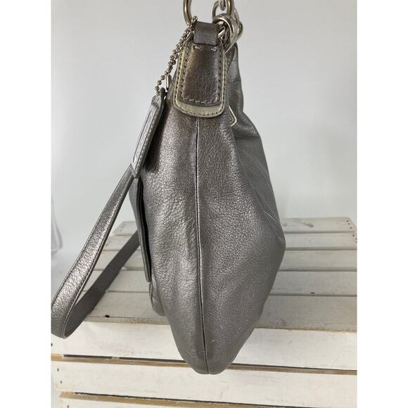 COACH 19303 MEDIUM SILVER METALIC LEATHER CROSSBODY BAG - Picture 3 of 16